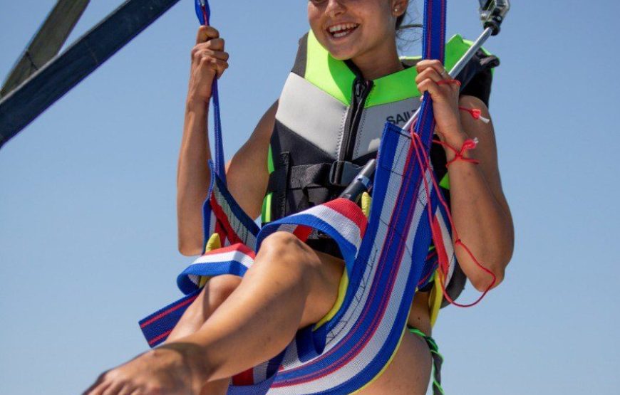 Vivi la Riviera del Conero dall’Alto con il Parasailing